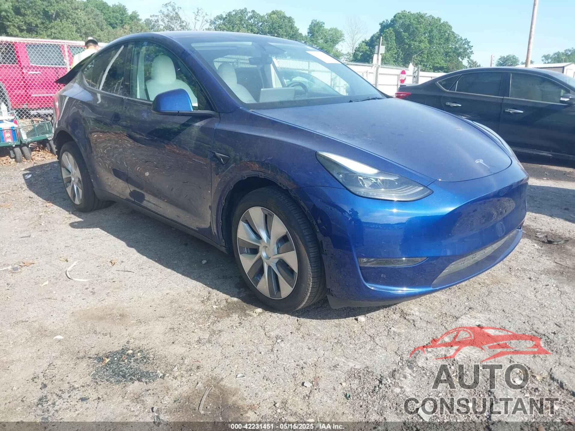 TESLA MODEL Y 2024 - 7SAYGDEE5RA285075