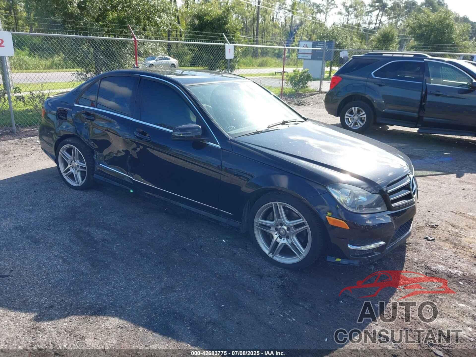 MERCEDES-BENZ C 2014 - WDDGF8AB3EA922409