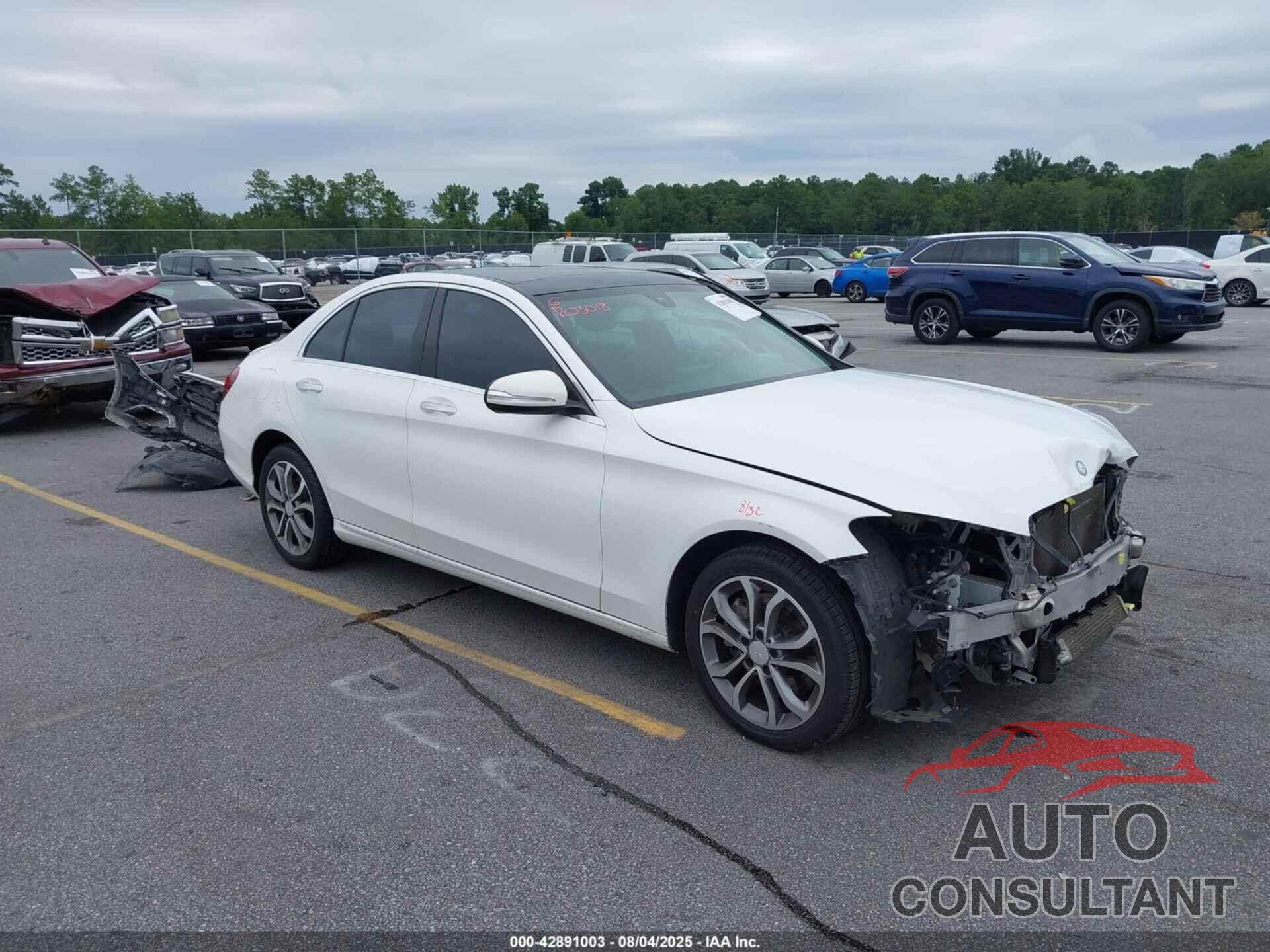 MERCEDES-BENZ C 300 2015 - 55SWF4KB8FU087640