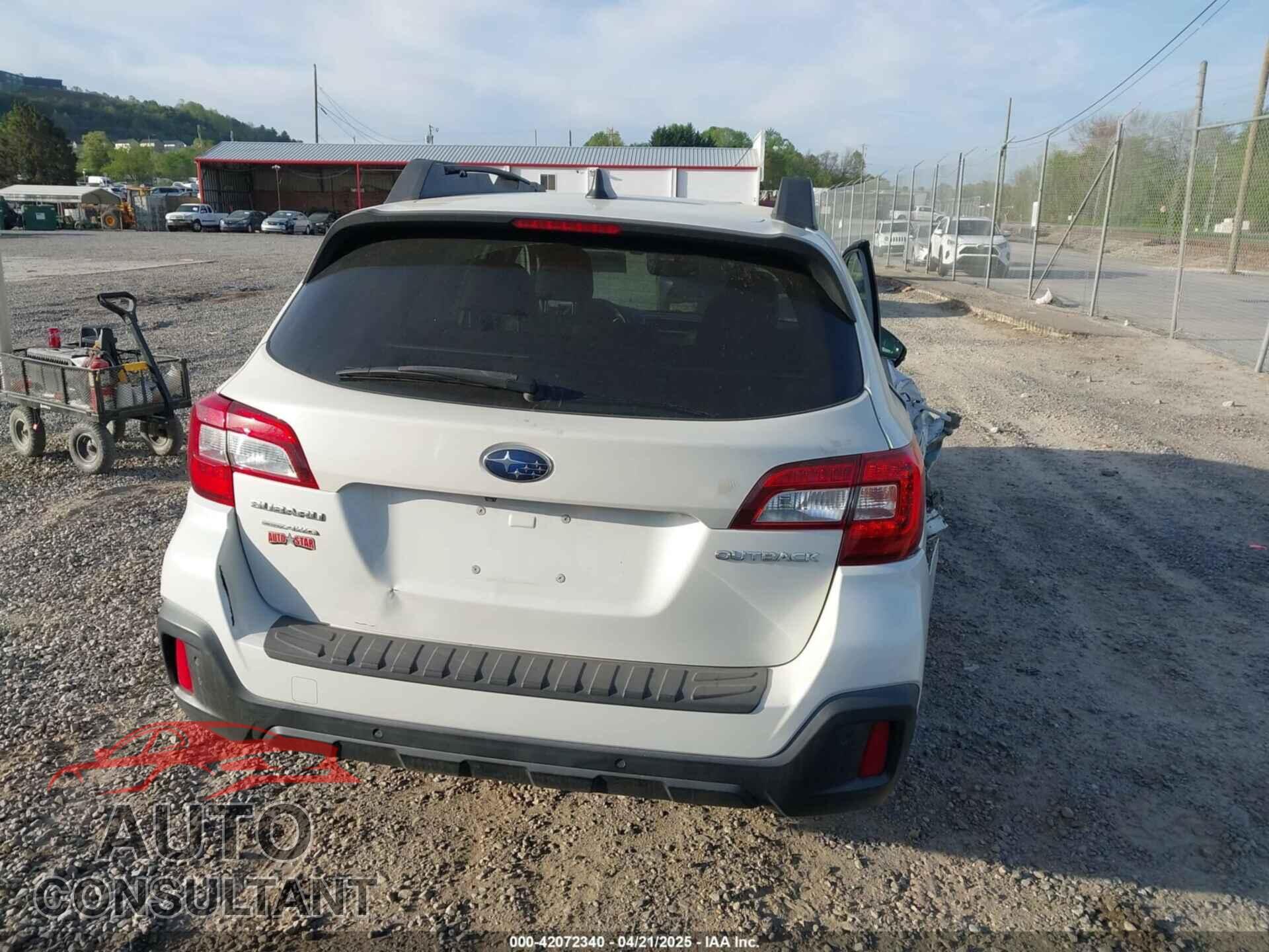 SUBARU OUTBACK 2018 - 4S4BSANC2J3285520