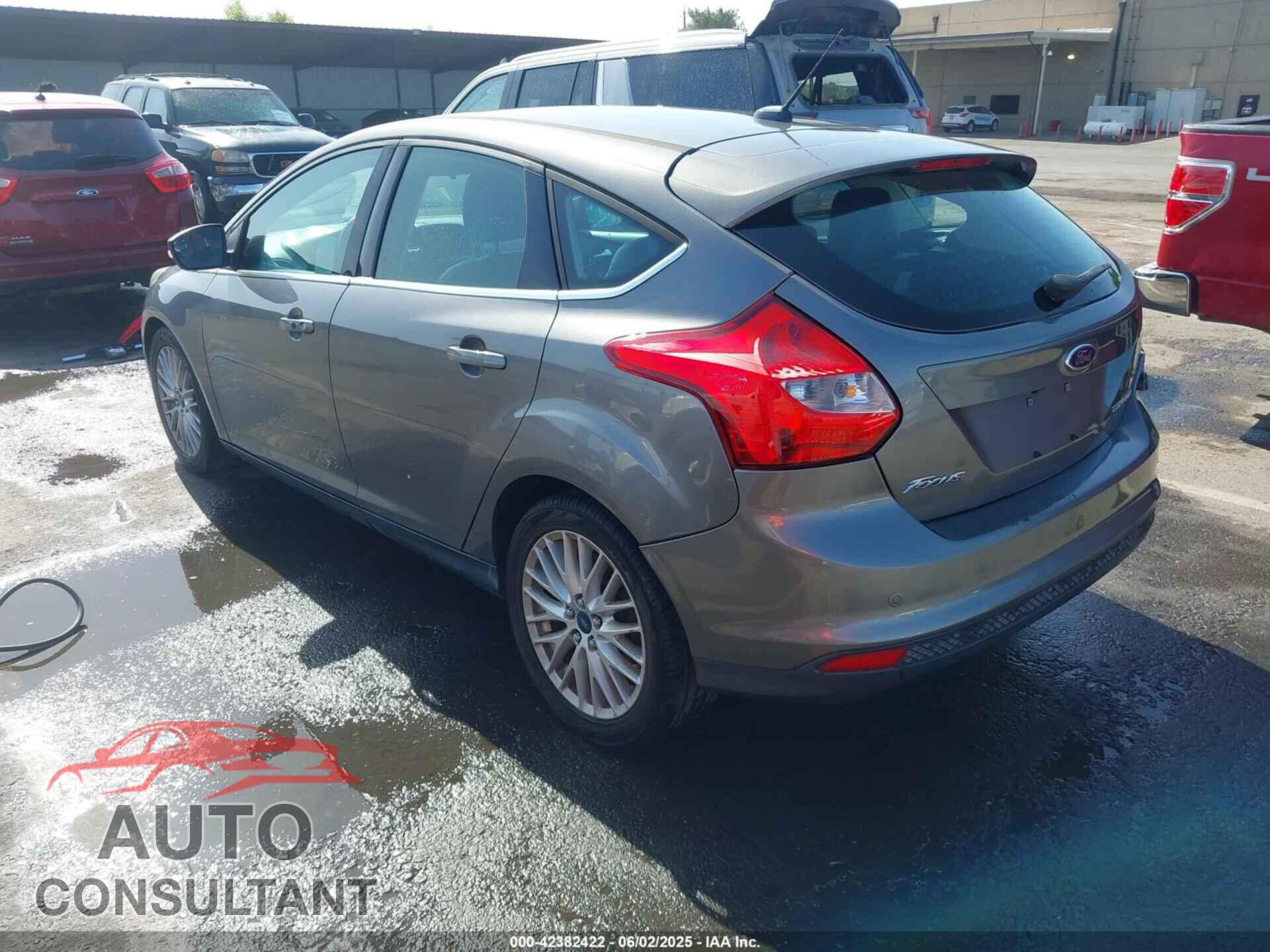 FORD FOCUS 2013 - 1FADP3N23DL382589