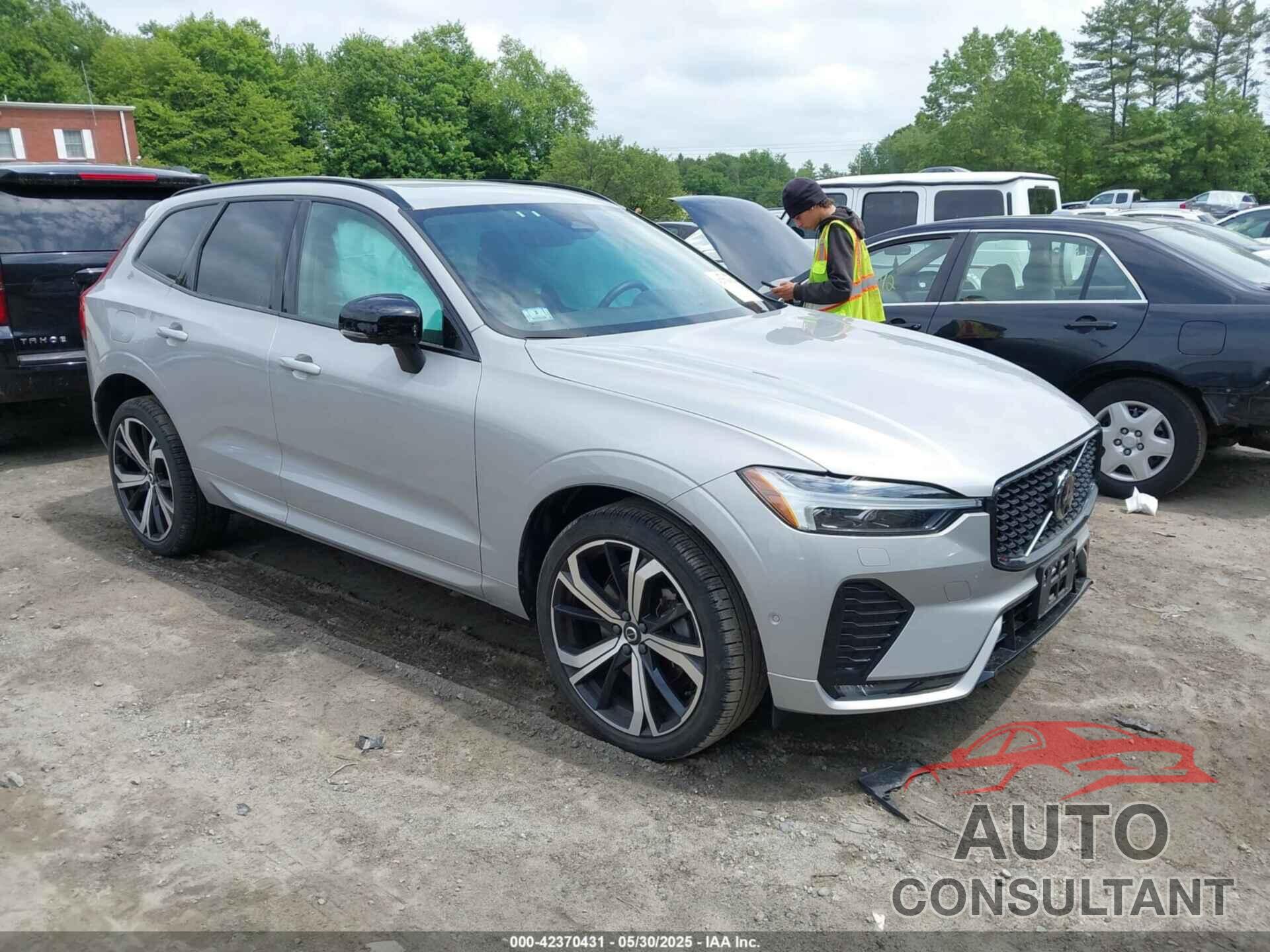 VOLVO XC60 2023 - YV4062RX5P1347142