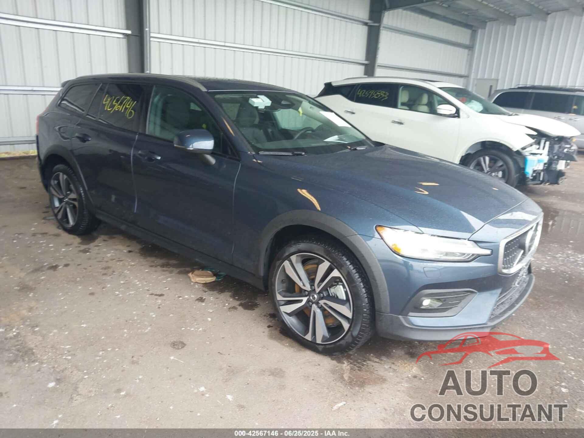 VOLVO V60 CROSS COUNTRY 2025 - YV4L12WK3S2149148