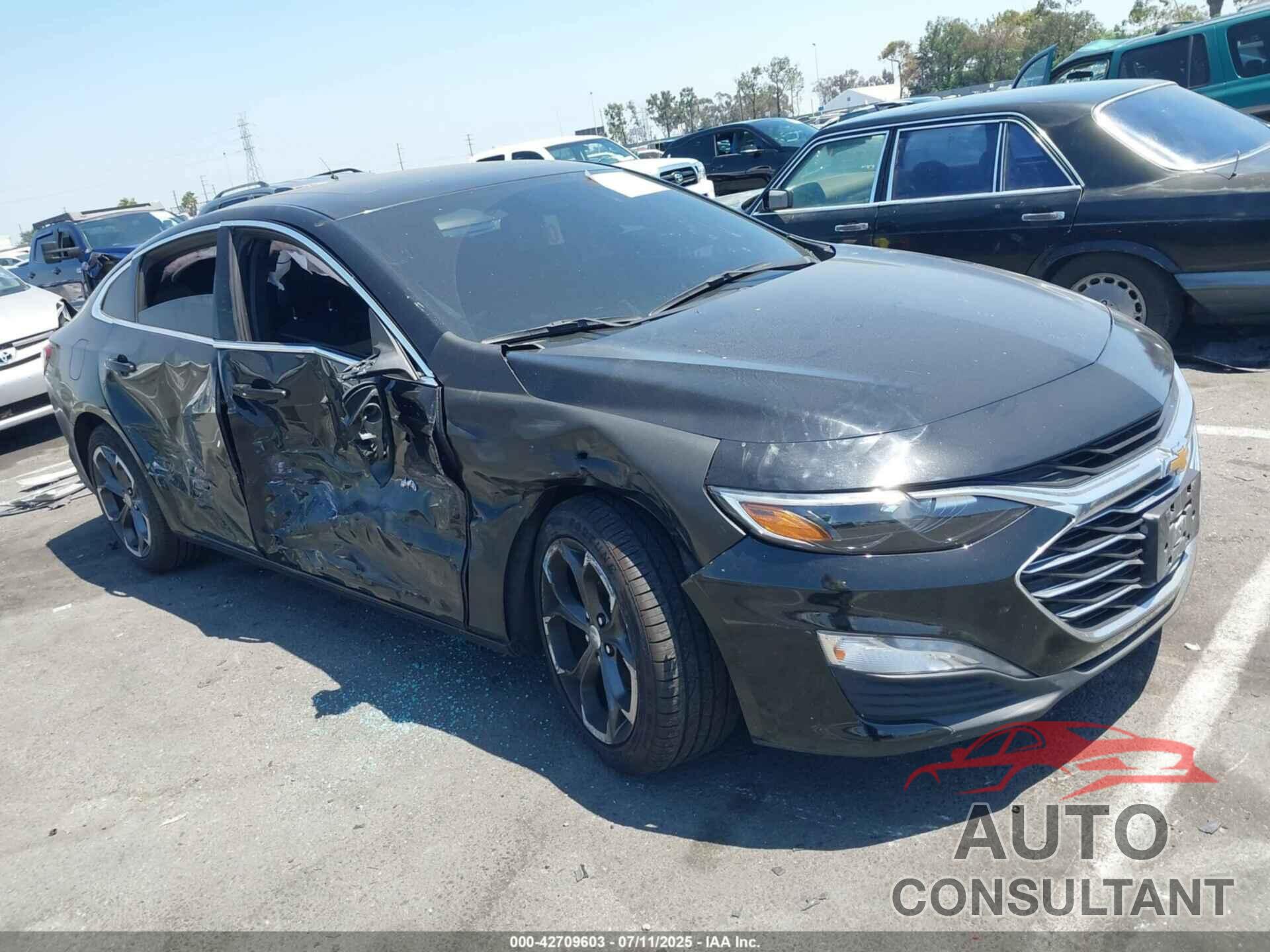 CHEVROLET MALIBU 2022 - 1G1ZD5STXNF166278