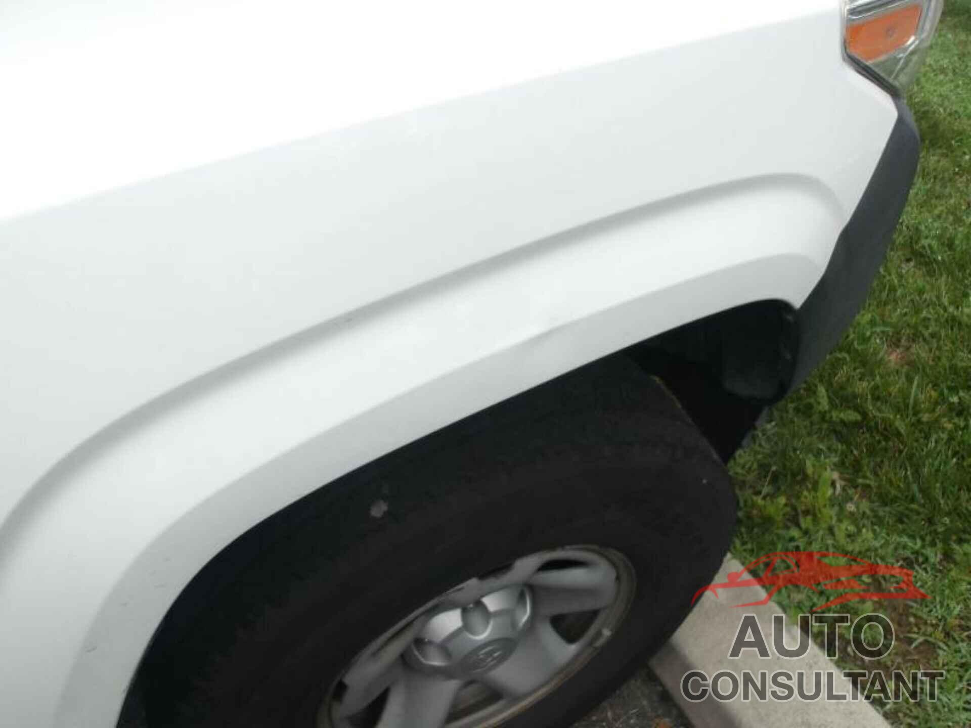 TOYOTA TACOMA 2019 - 5TFRX5GN8KX149848
