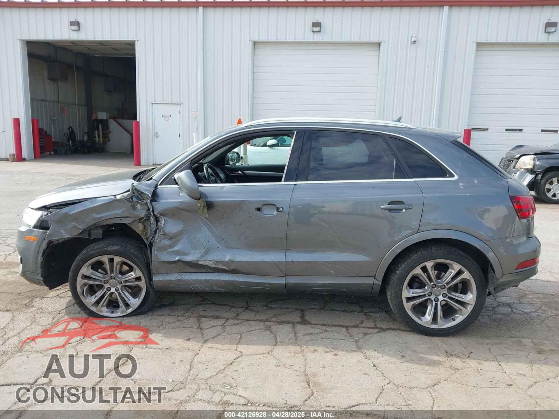 AUDI Q3 2015 - WA1GFCFS9FR007776