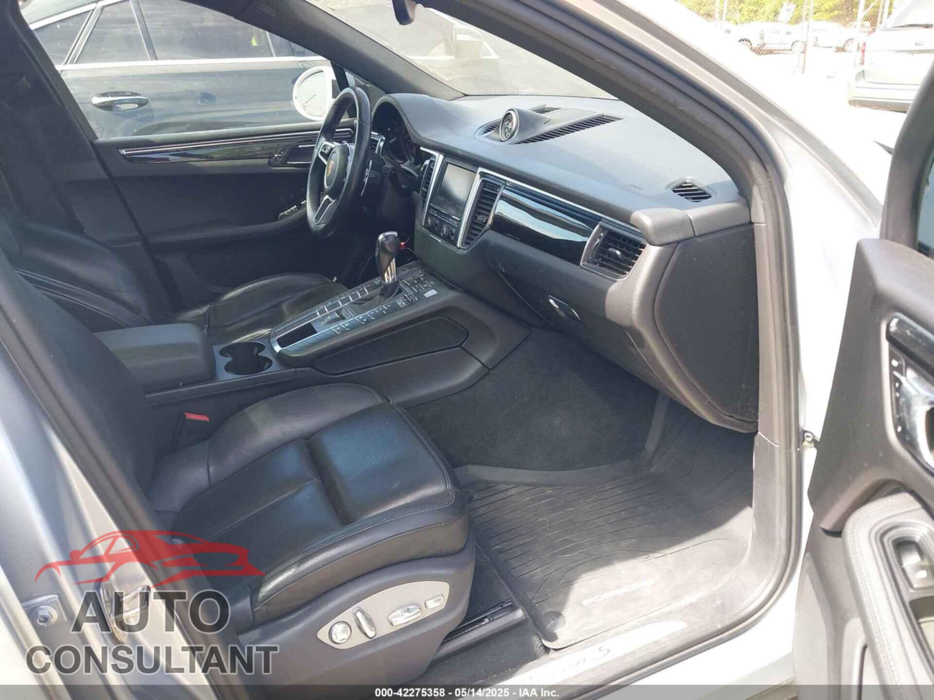 PORSCHE MACAN 2015 - WP1AB2A55FLB59381