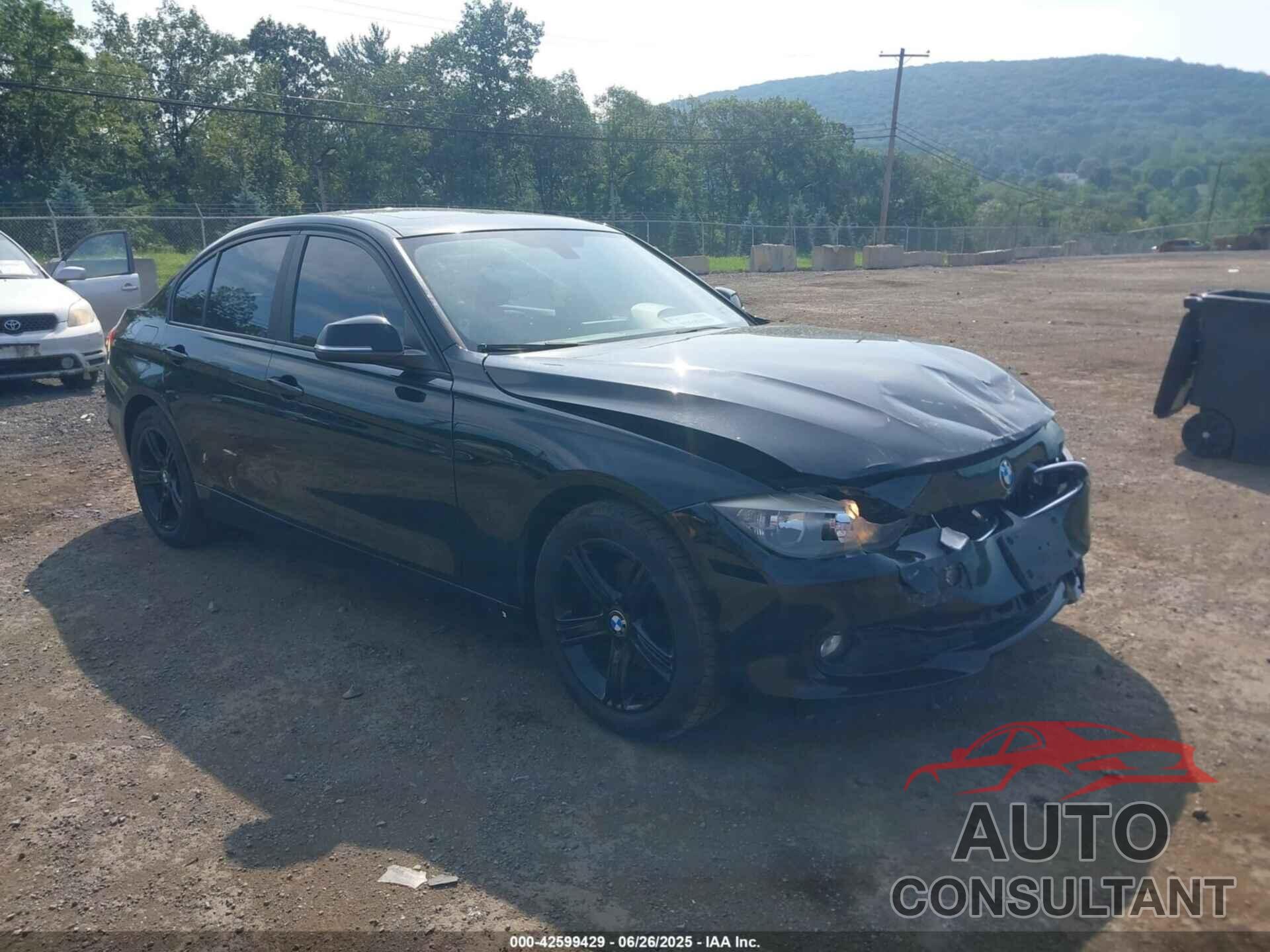BMW 320I 2013 - WBA3C3C50DF981864