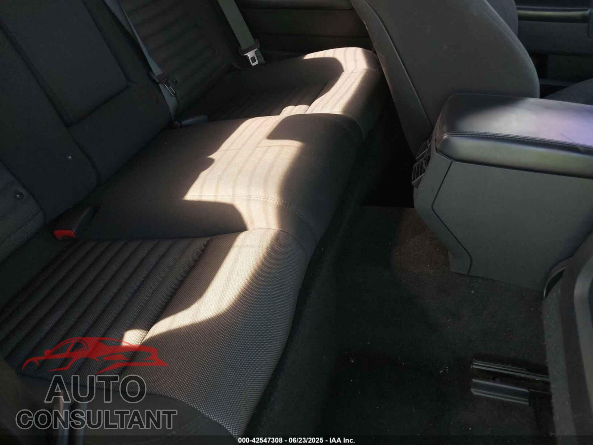 DODGE CHALLENGER 2013 - 2C3CDYAG8DH695247
