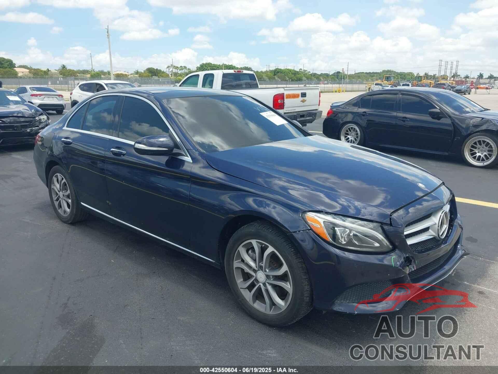 MERCEDES-BENZ C 300 2015 - 55SWF4KB0FU034141