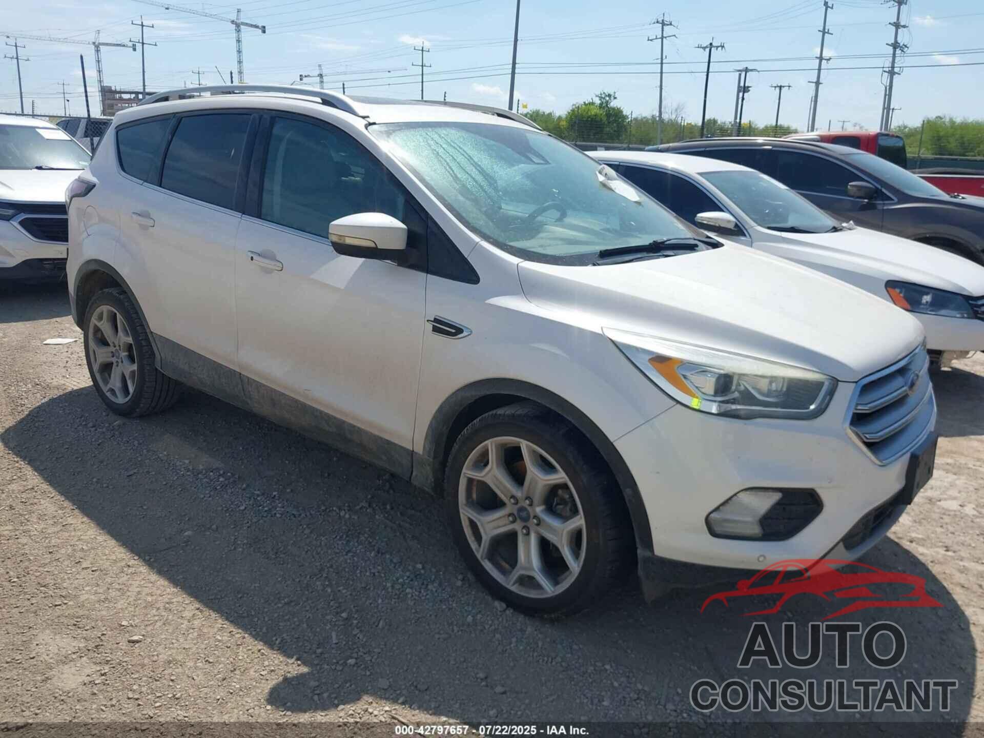FORD ESCAPE 2017 - 1FMCU0J94HUE71695
