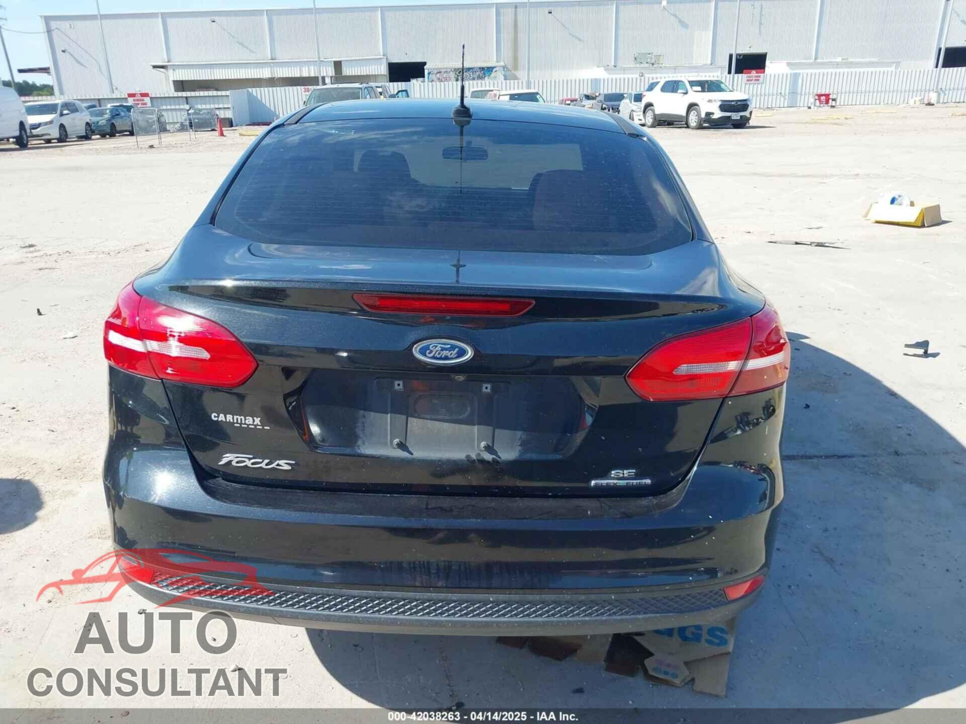 FORD FOCUS 2015 - 1FADP3F27FL356577