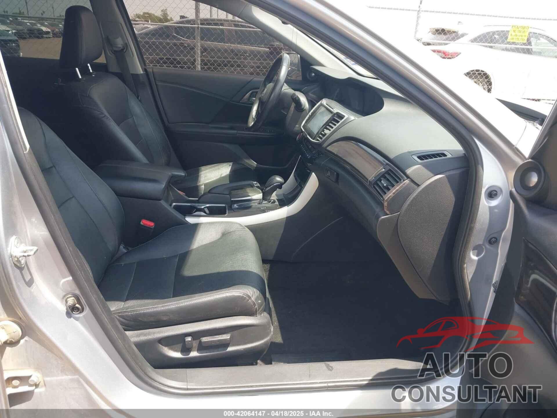HONDA ACCORD 2017 - 1HGCR3F99HA042233