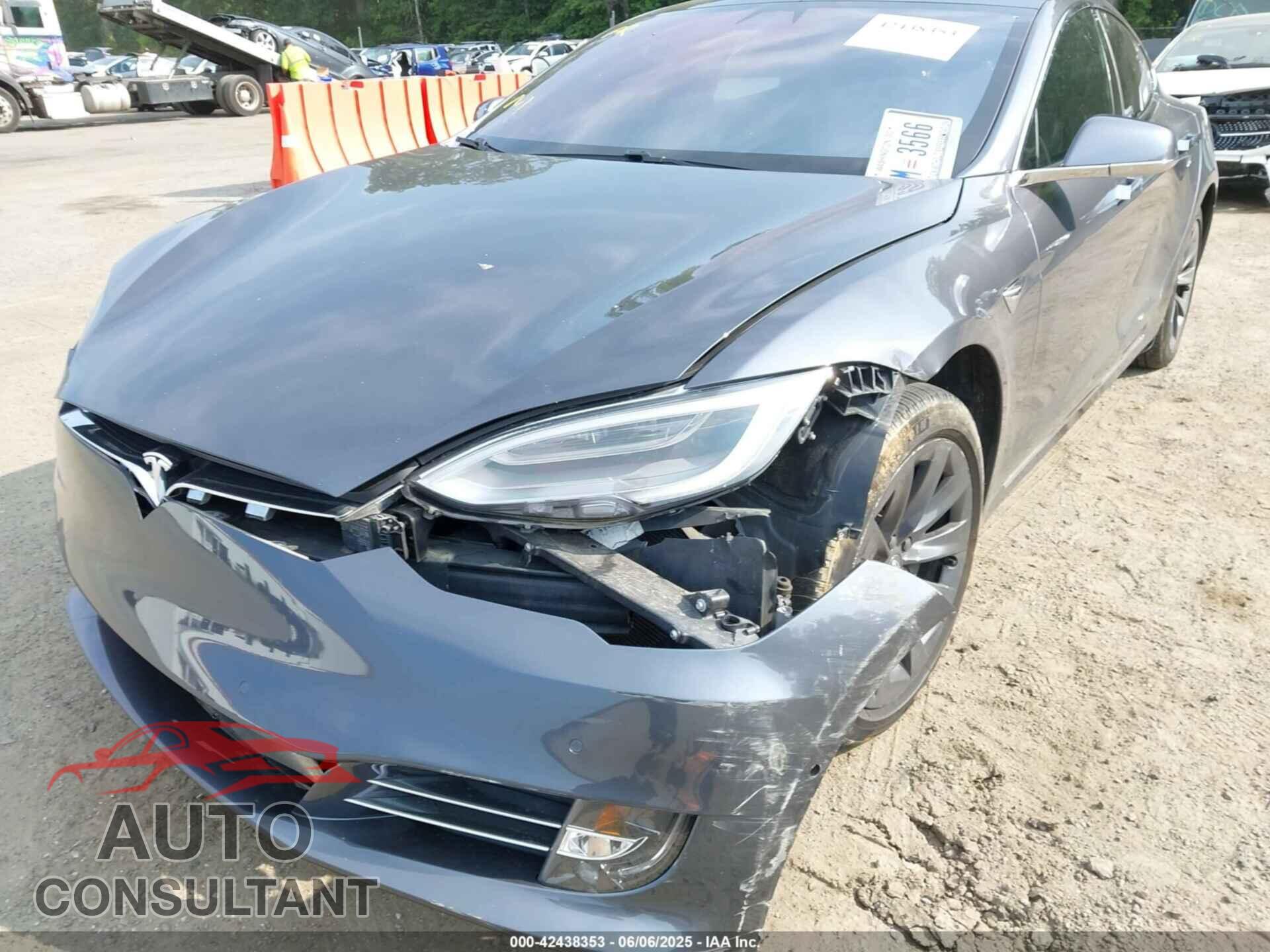 TESLA MODEL S 2018 - 5YJSA1E28JF254502