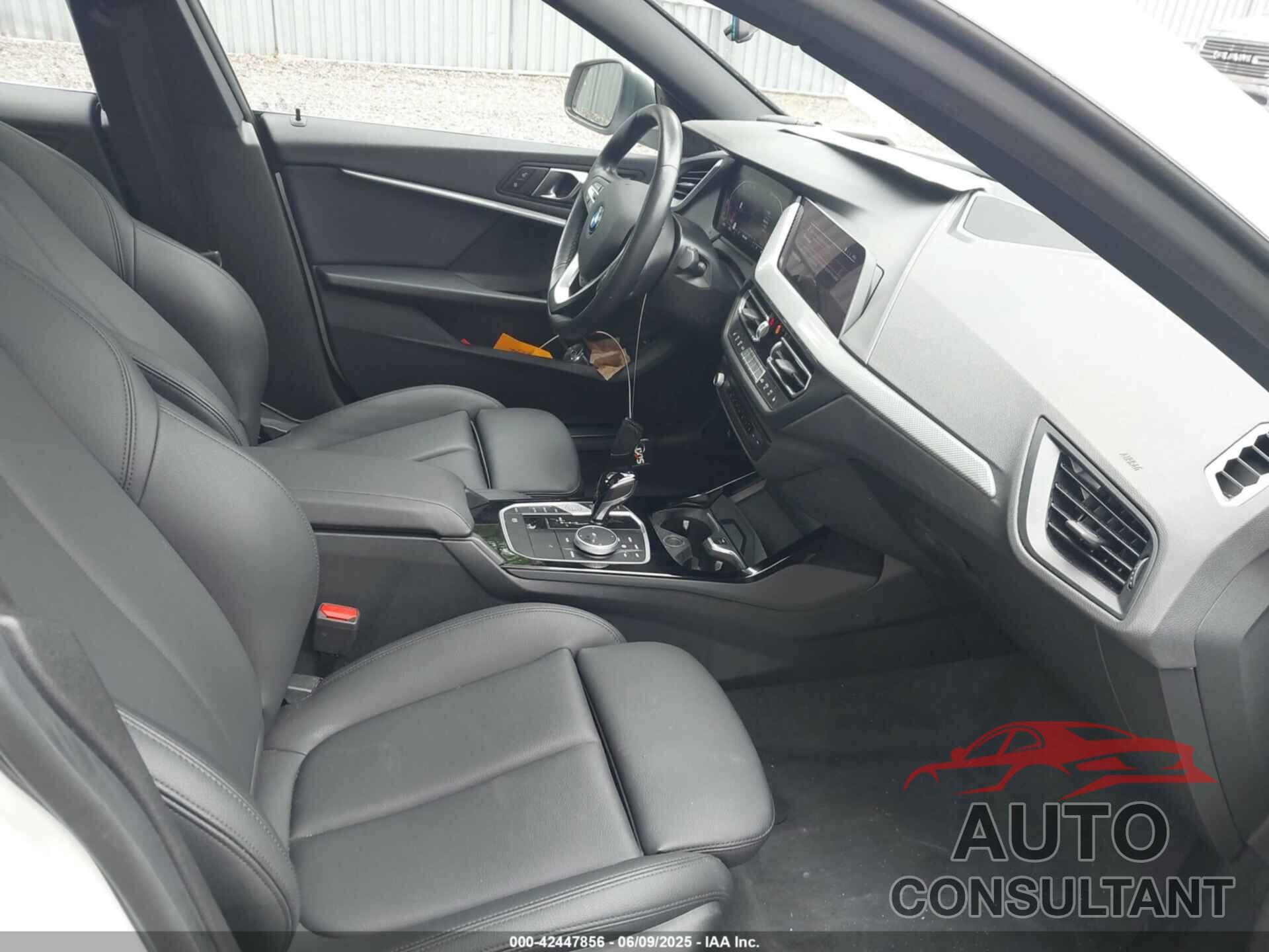 BMW 228 GRAN COUPE 2024 - WBA53AK07R7R69408