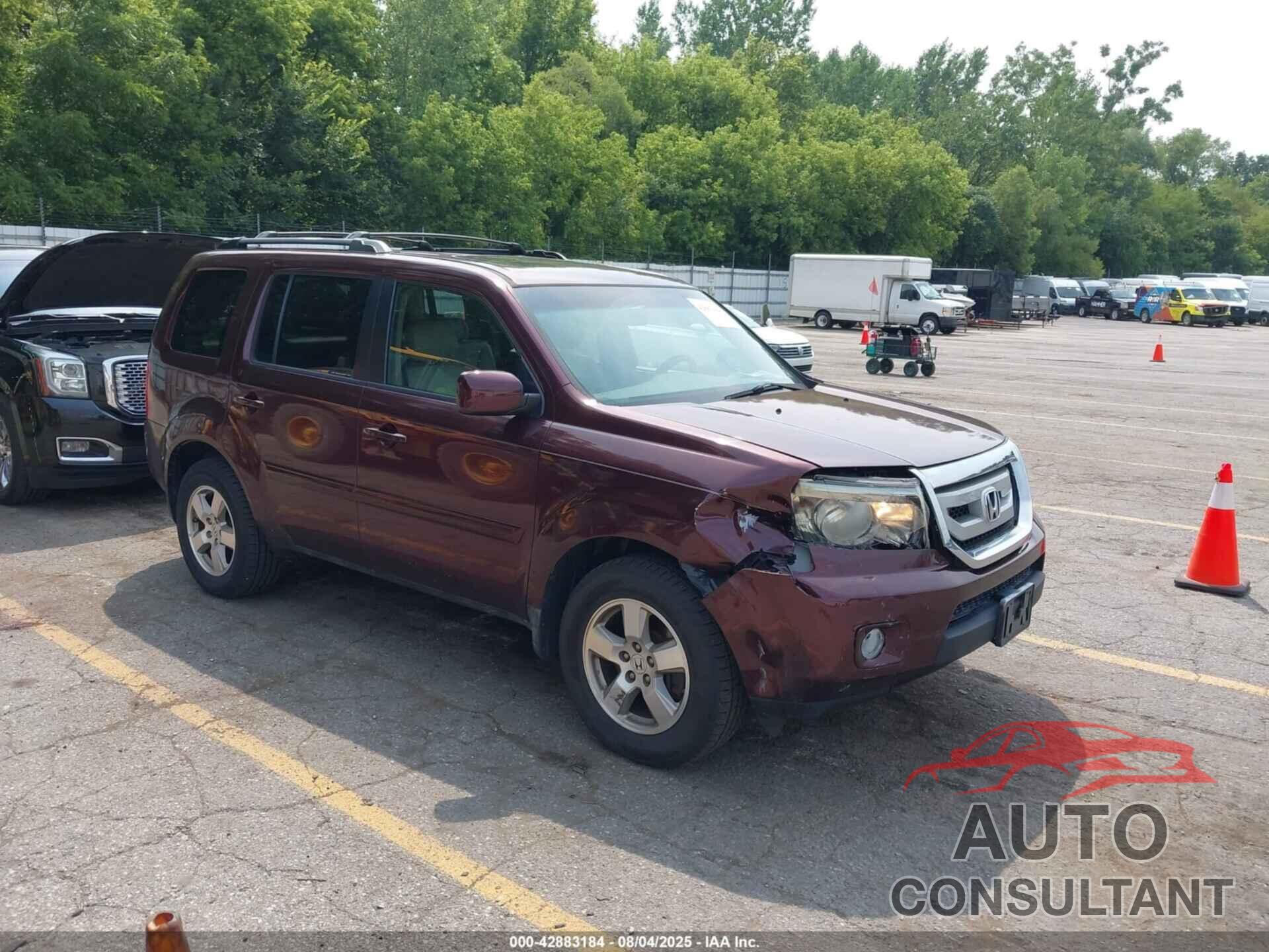 HONDA PILOT 2011 - 5FNYF4H5XBB033455