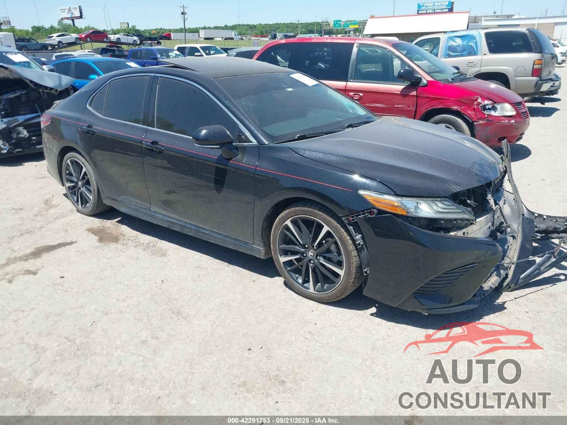TOYOTA CAMRY 2018 - 4T1B61HK3JU102949