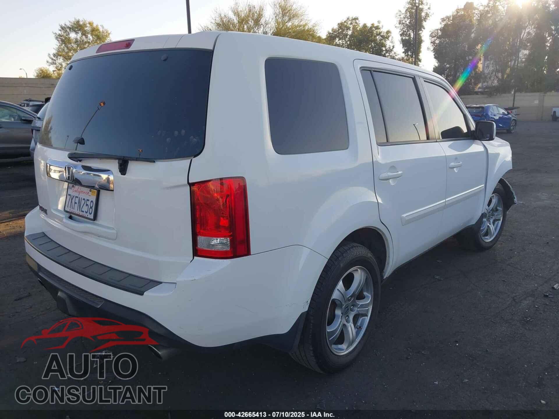 HONDA PILOT 2015 - 5FNYF3H74FB025689