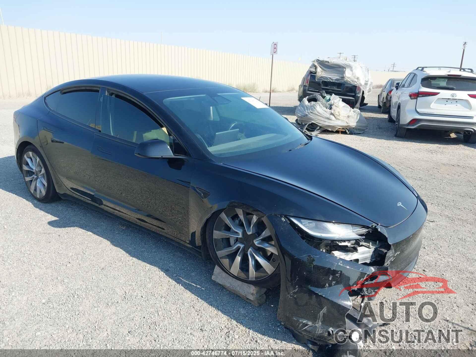 TESLA MODEL 3 2025 - 5YJ3E1EA5SF907448