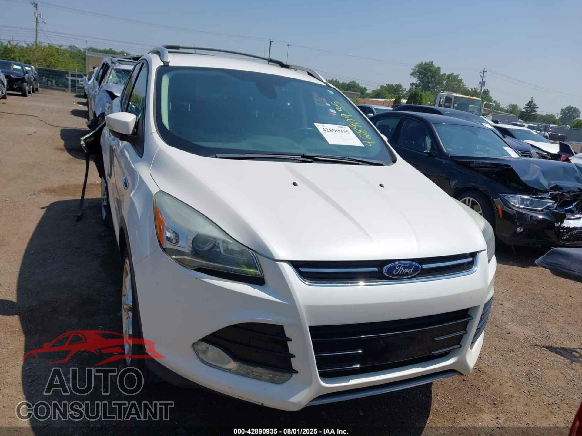 FORD ESCAPE 2013 - 1FMCU9J97DUB21573