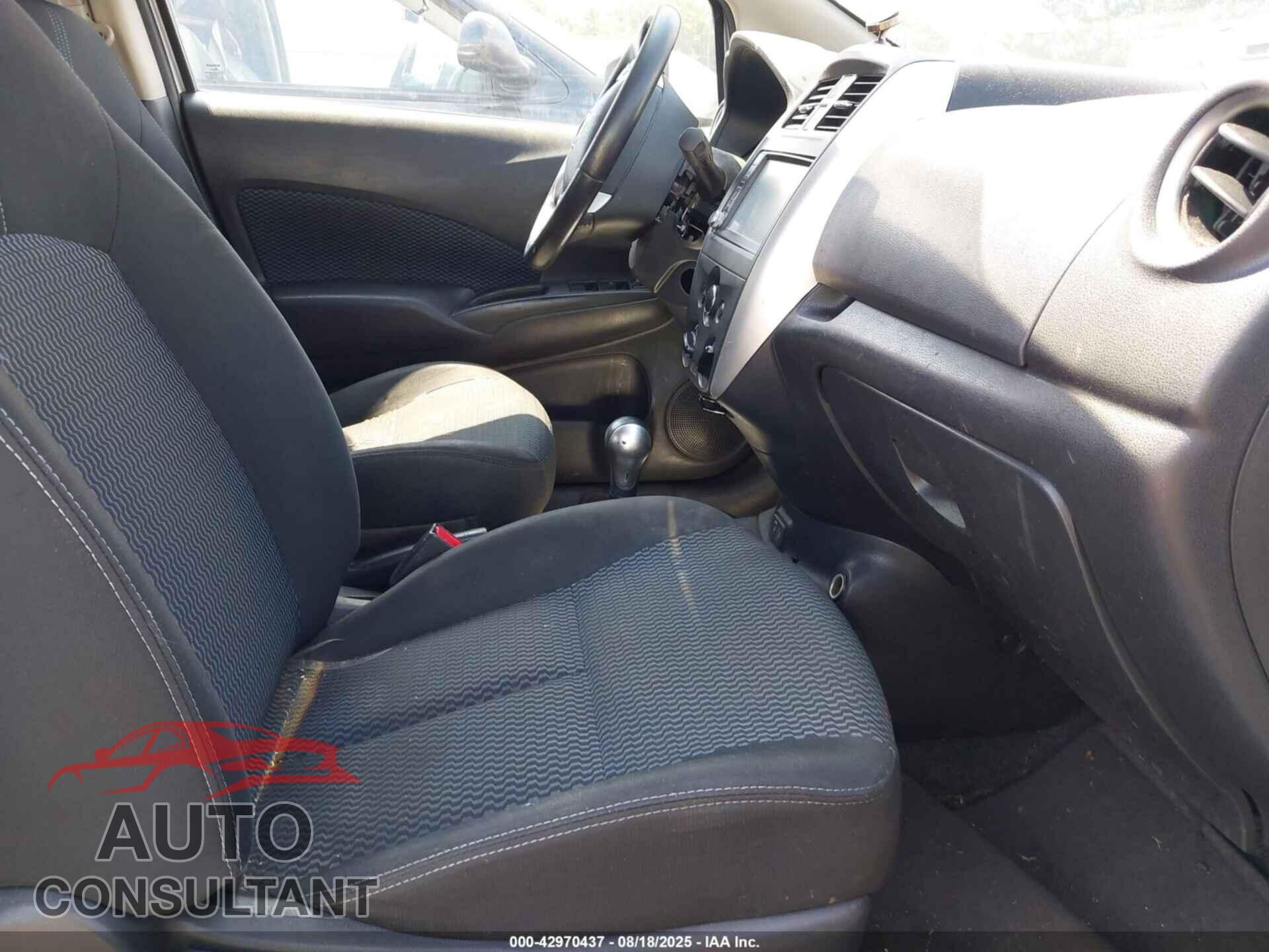 NISSAN VERSA NOTE 2019 - 3N1CE2CP5KL359792