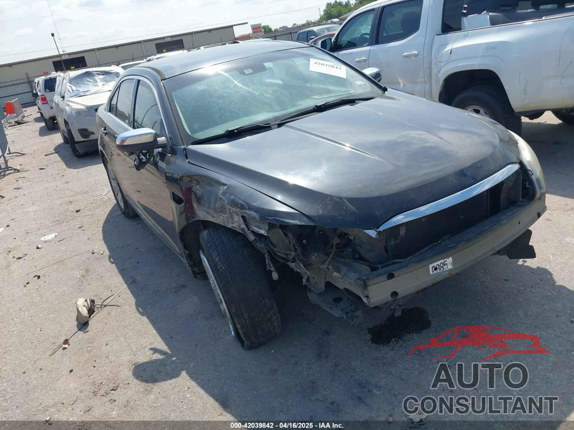 FORD TAURUS 2010 - 1FAHP2FW2AG140247