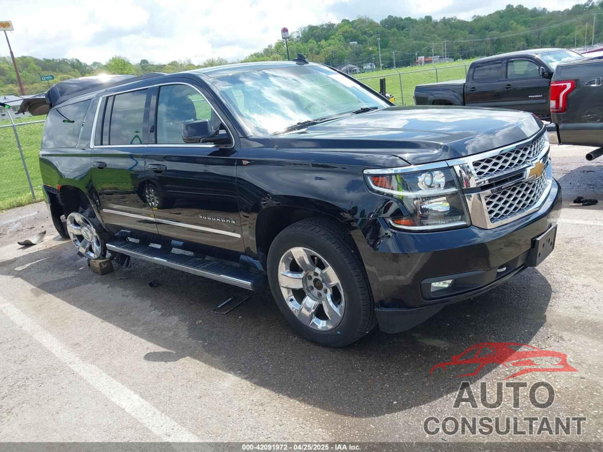 CHEVROLET SUBURBAN 2018 - 1GNSKHKC1JR374355