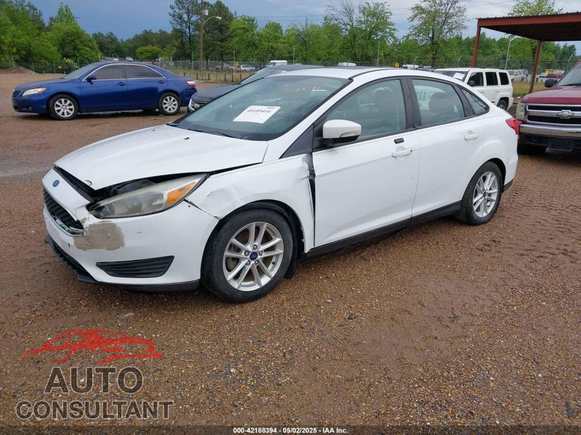 FORD FOCUS 2015 - 1FADP3F23FL365910