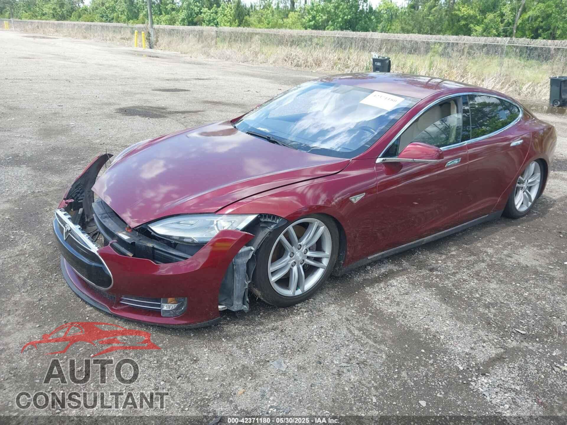 TESLA MODEL S 2012 - 5YJSA1DN2CFS00904