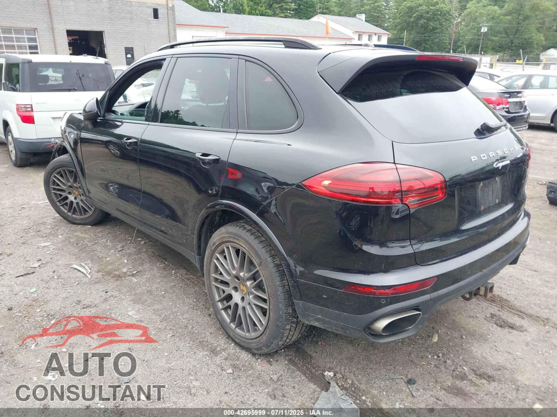 PORSCHE CAYENNE 2017 - WP1AA2A25HKA88944