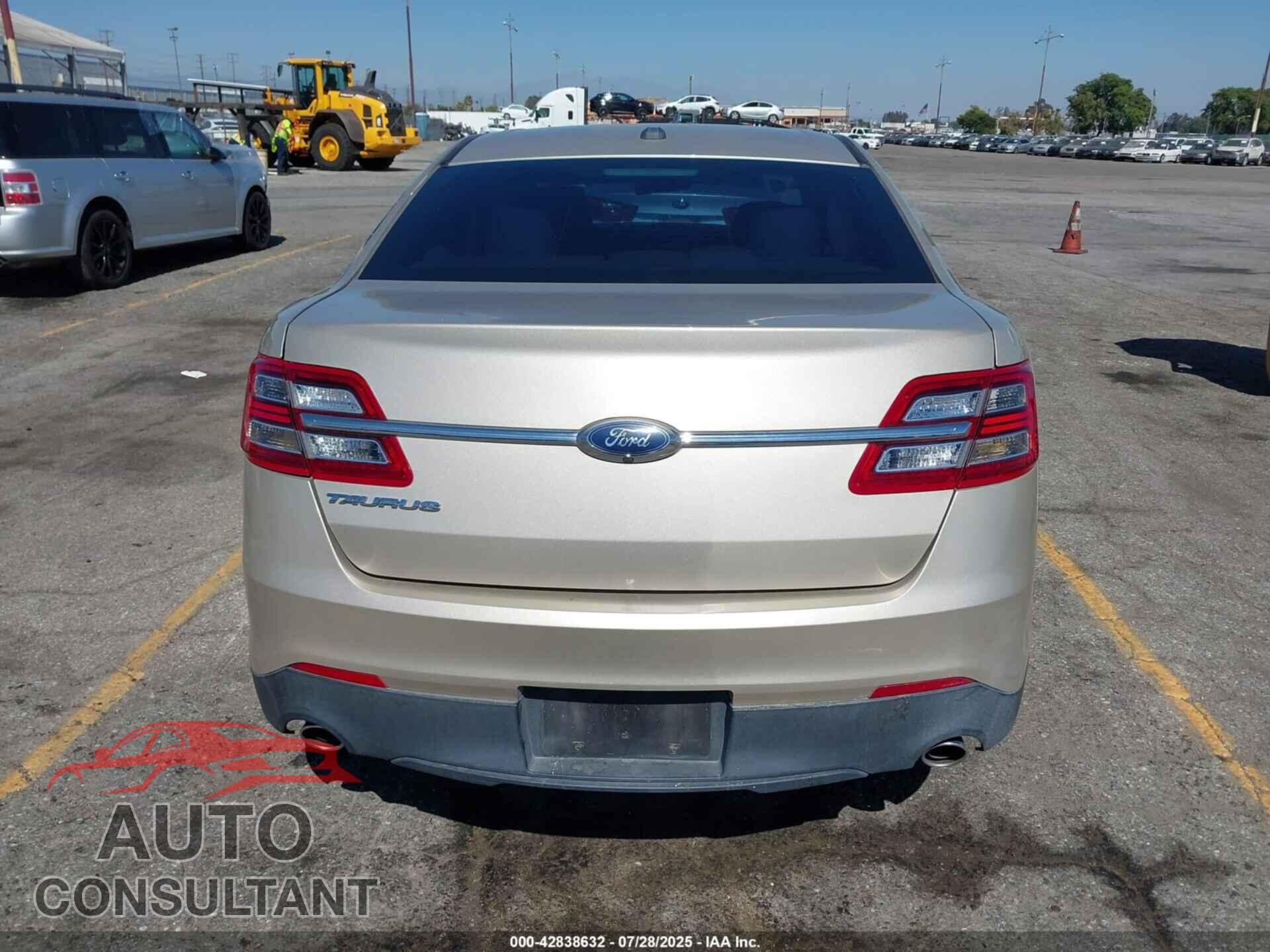 FORD TAURUS 2017 - 1FAHP2D88HG137724