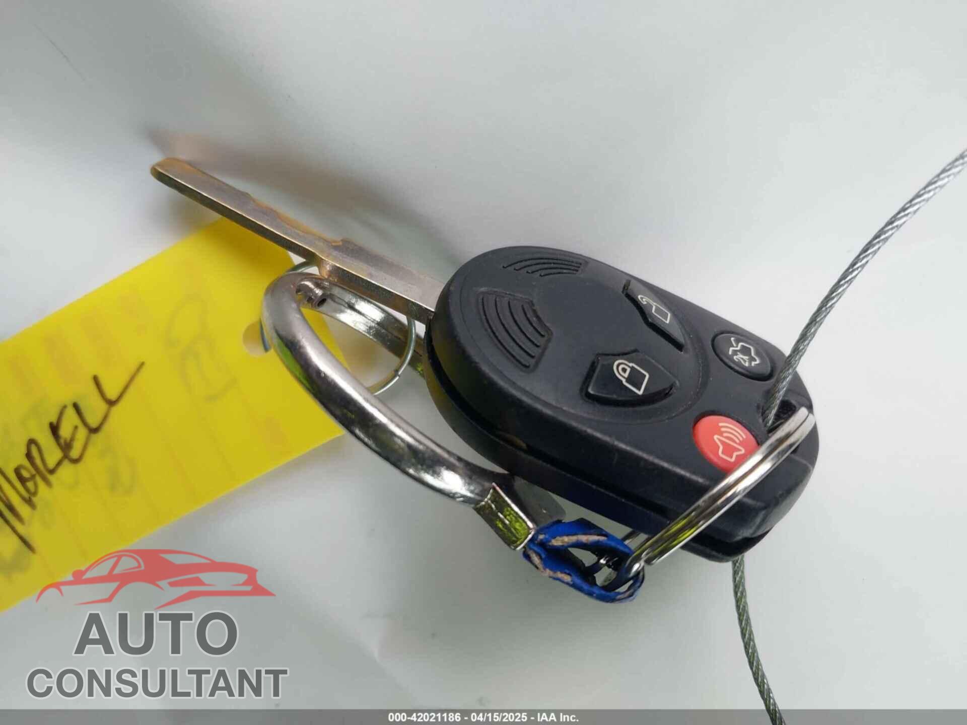 FORD FOCUS 2016 - 1FADP3E25GL349047