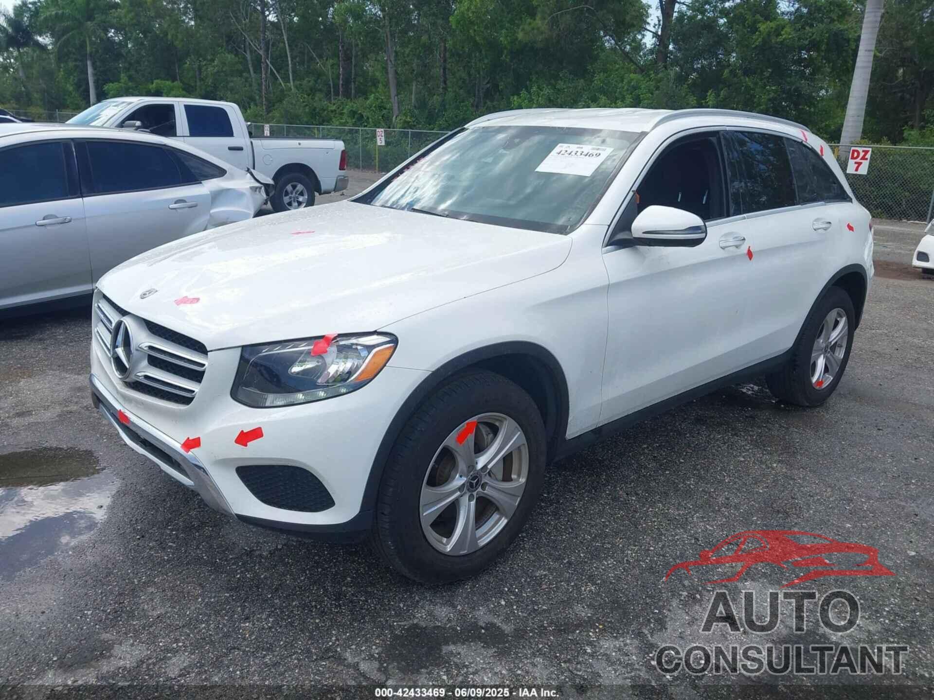 MERCEDES-BENZ GLC 300 2017 - WDC0G4JB3HV011053
