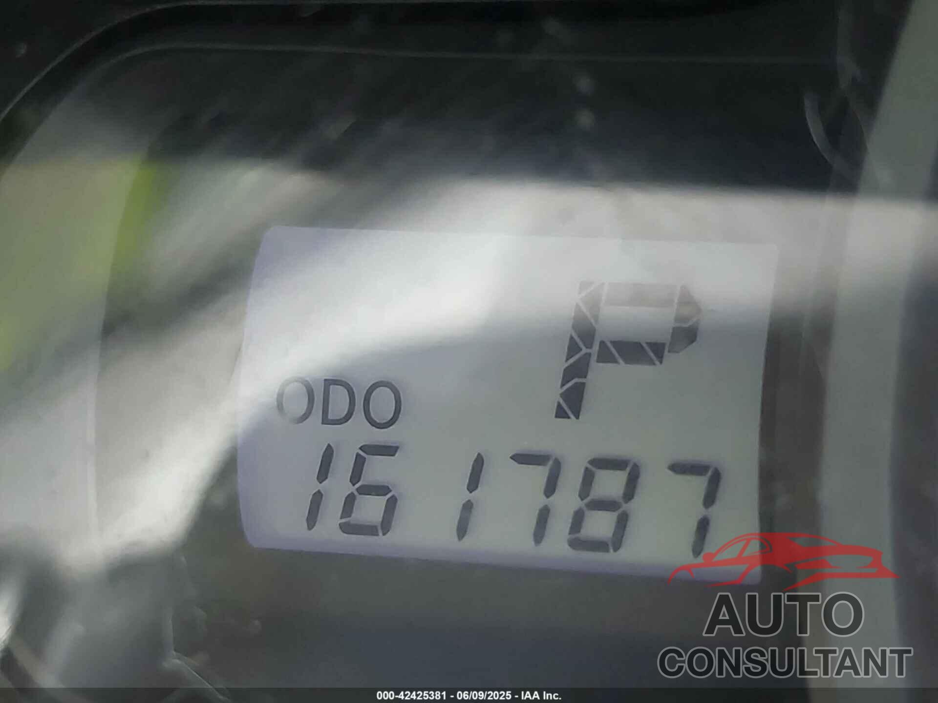 TOYOTA SIENNA 2011 - 5TDKK3DC6BS156696