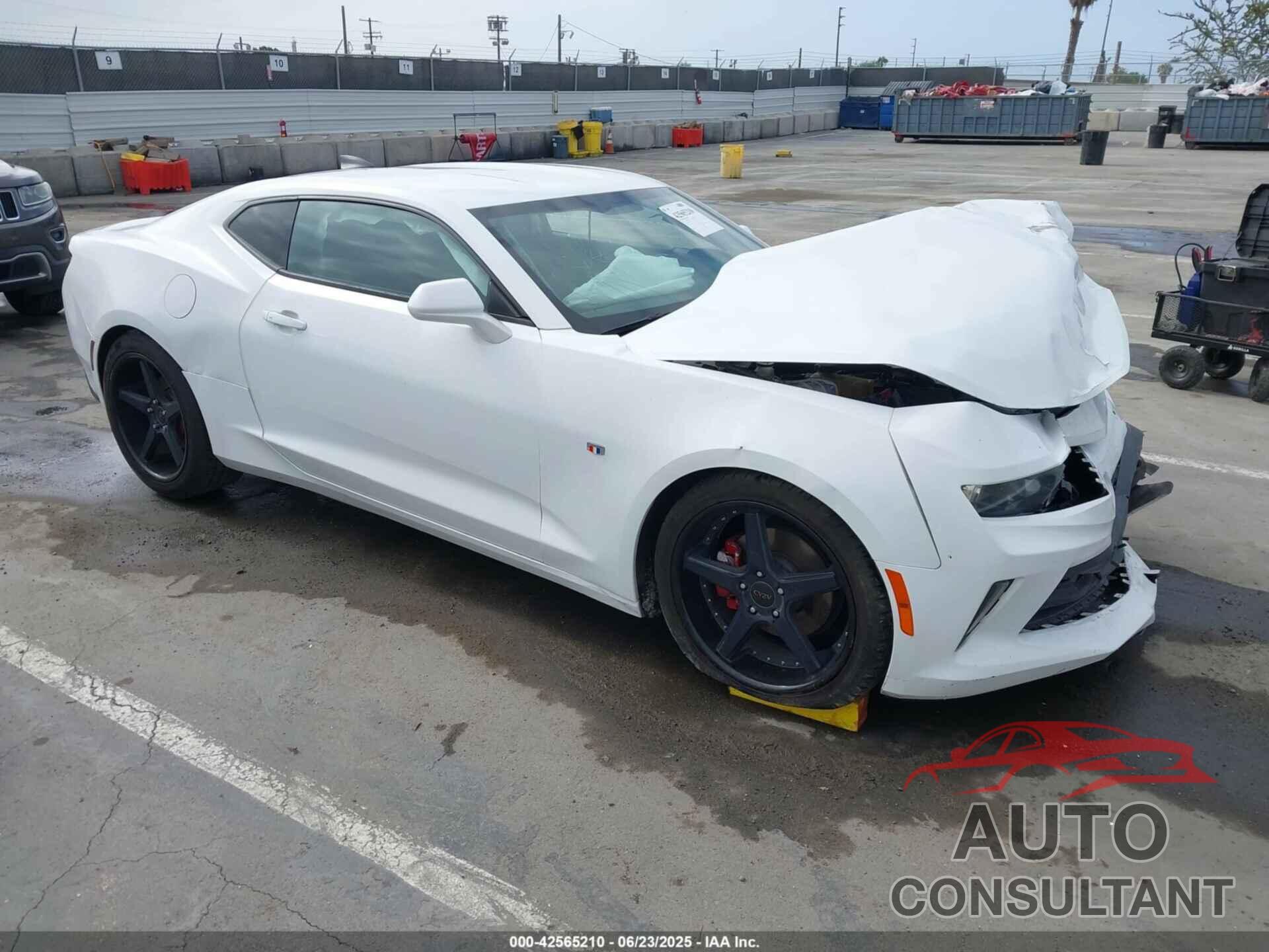 CHEVROLET CAMARO 2018 - 1G1FB1RX7J0146786