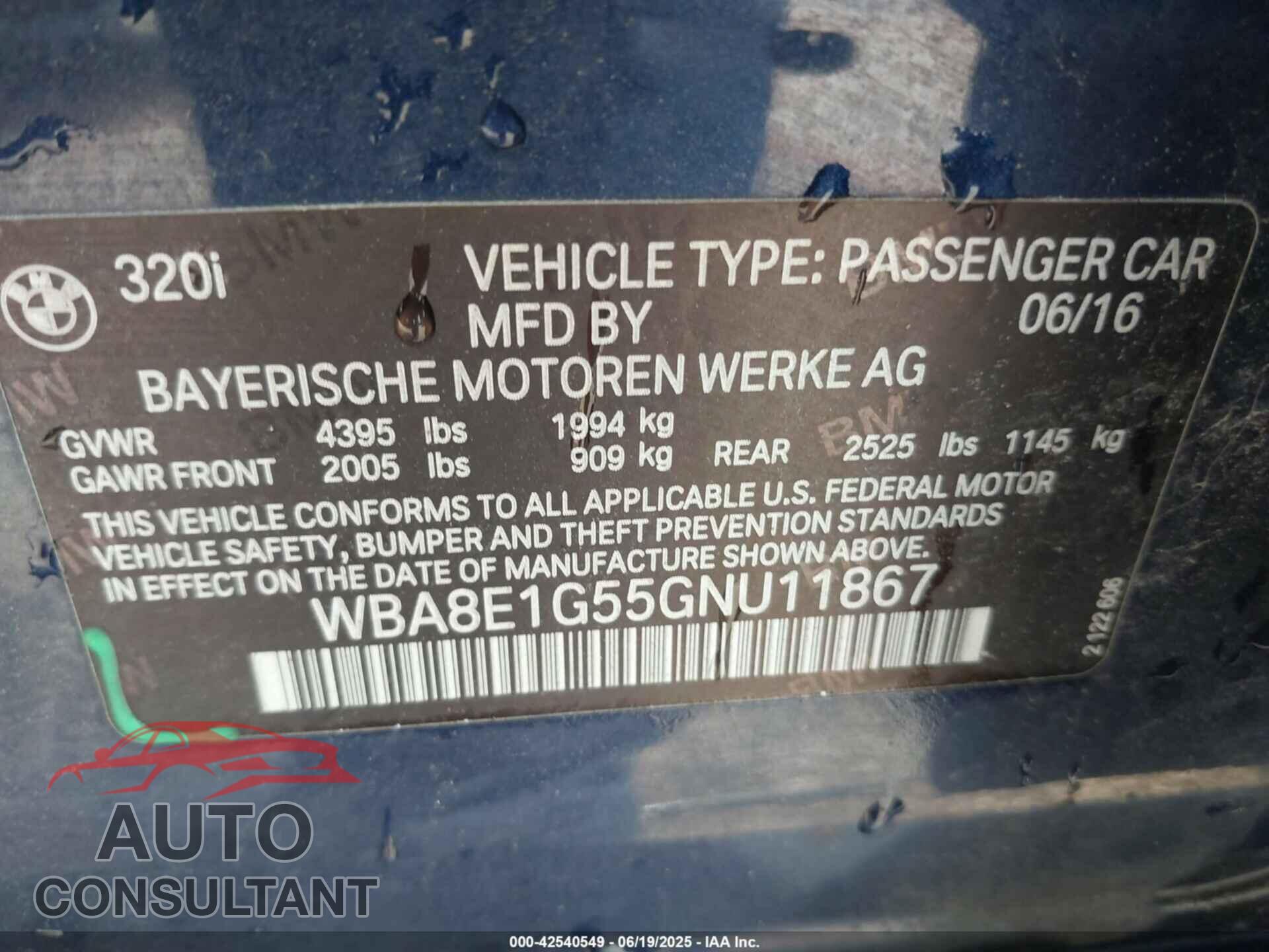 BMW 320I 2016 - WBA8E1G55GNU11867