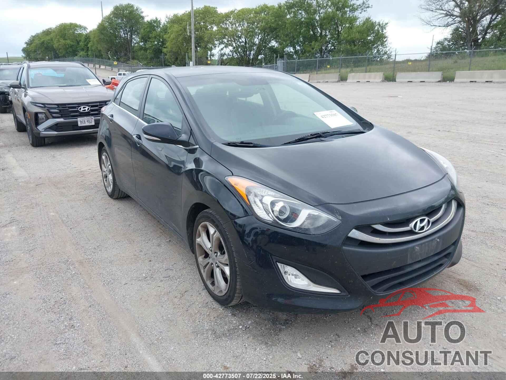 HYUNDAI ELANTRA GT 2013 - KMHD35LE6DU094716
