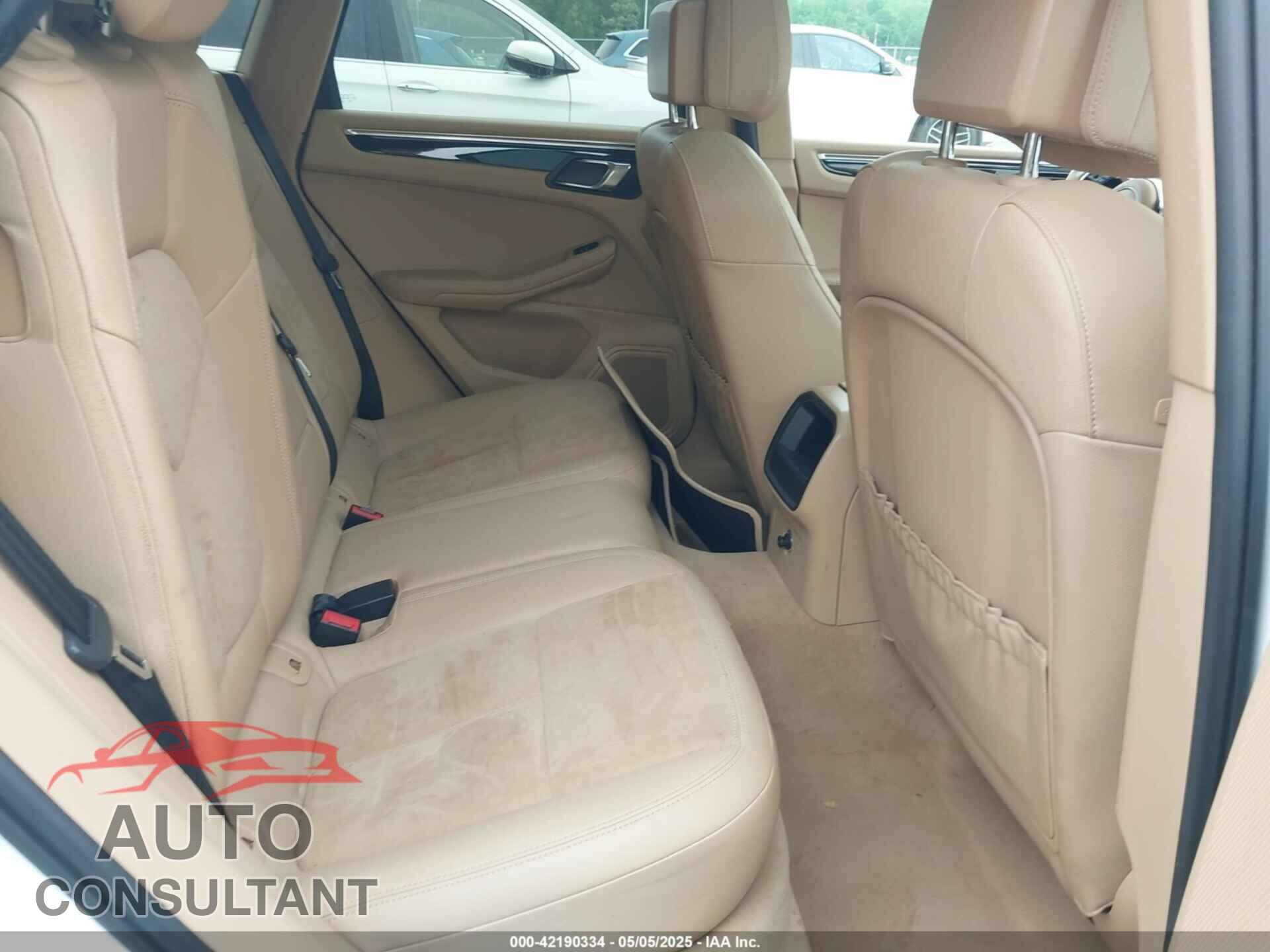PORSCHE MACAN 2015 - WP1AB2A58FLB74358