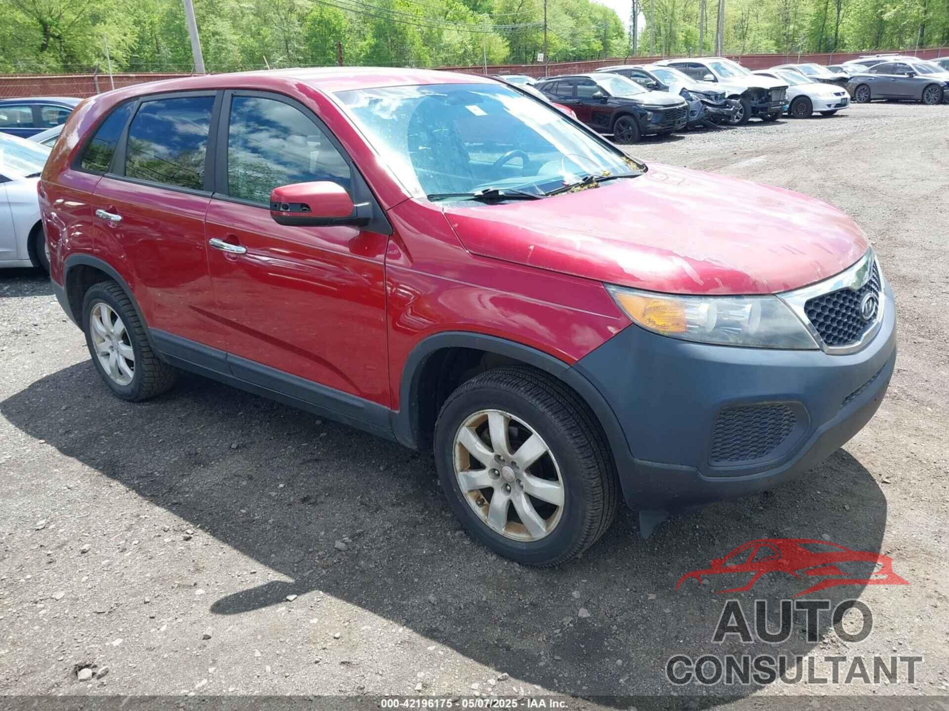 KIA SORENTO 2011 - 5XYKT3A19BG021998