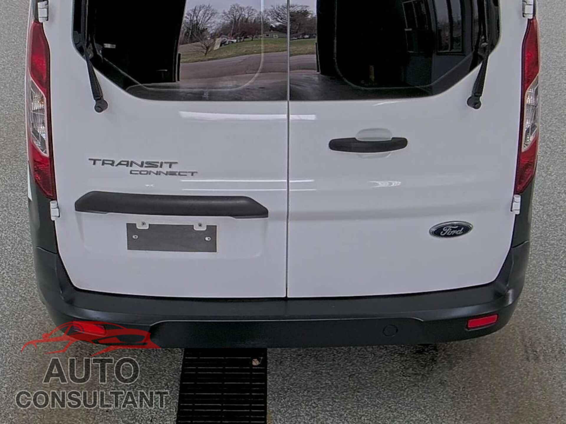 FORD TRANSIT CONNECT 2017 - NM0LS7E78H1308123