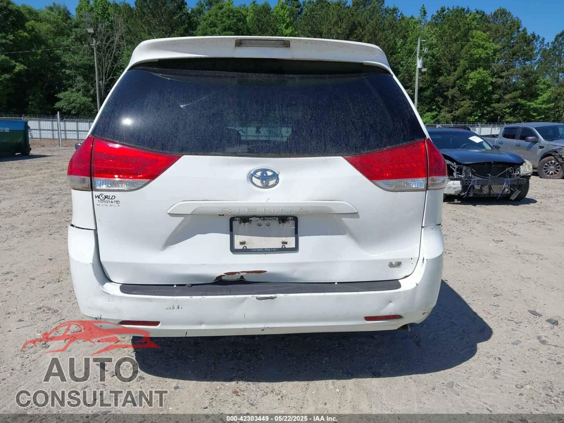TOYOTA SIENNA 2013 - 5TDKK3DC5DS352079