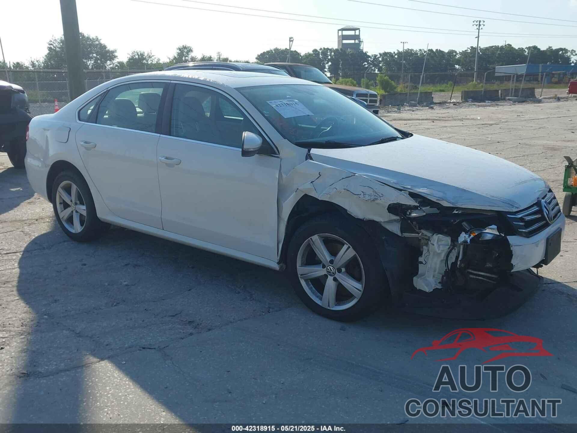 VOLKSWAGEN PASSAT 2012 - 1VWBP7A31CC085002