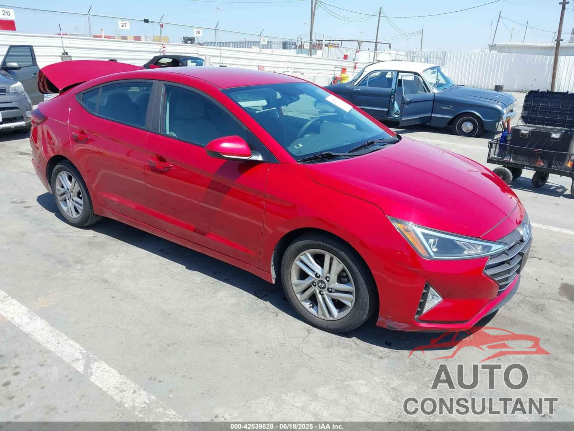 HYUNDAI ELANTRA 2019 - 5NPD84LF7KH452406