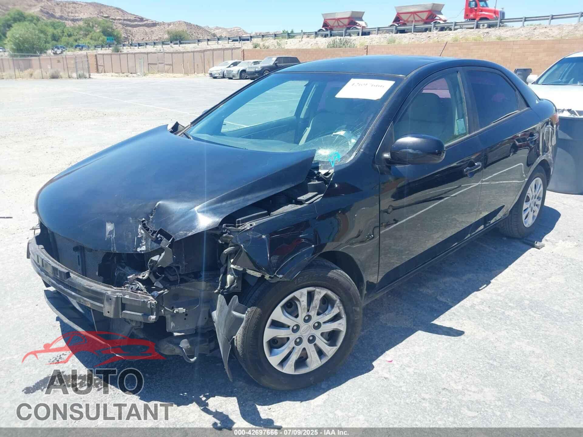 KIA FORTE 2011 - KNAFT4A26B5437609