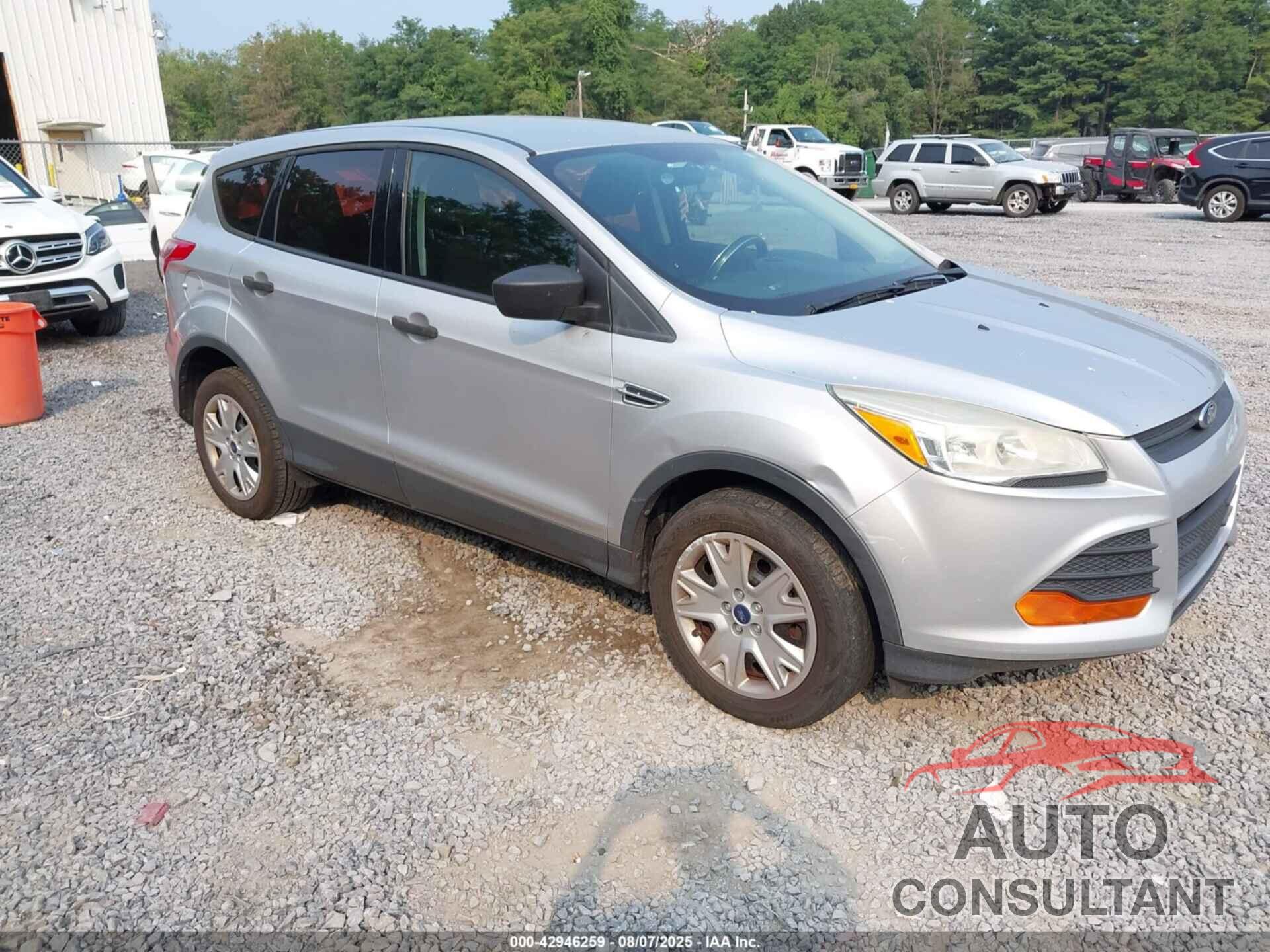 FORD ESCAPE 2013 - 1FMCU0F79DUC06238
