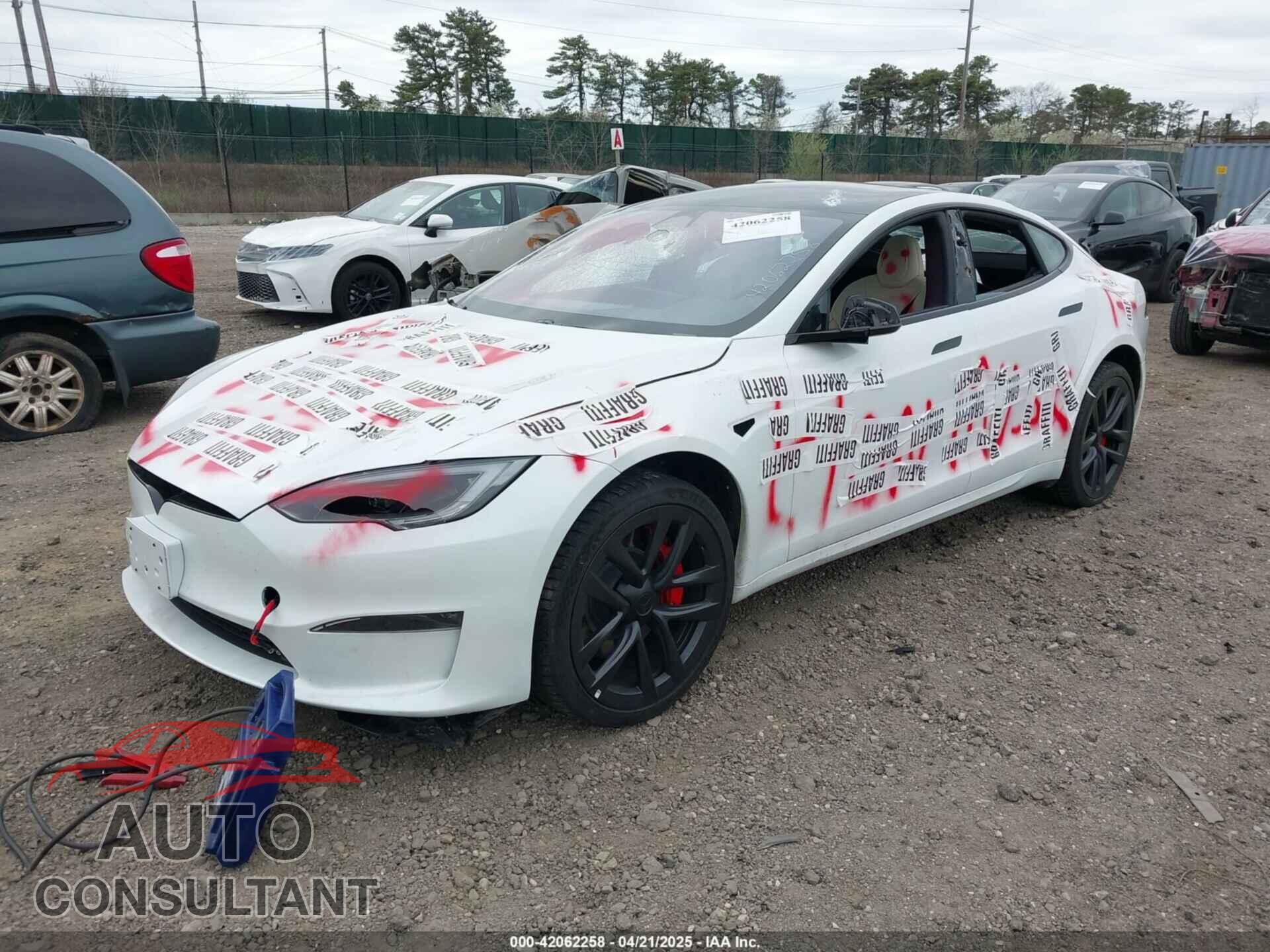 TESLA MODEL S 2023 - 5YJSA1E68PF507197