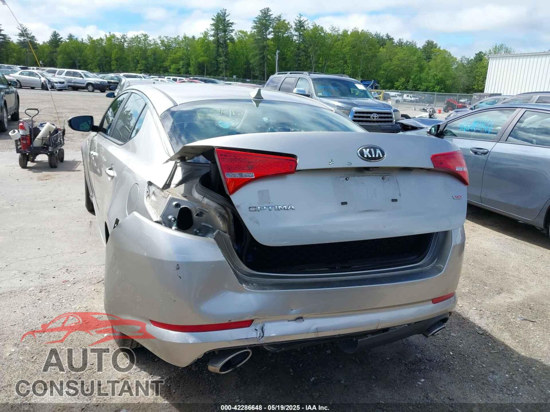KIA OPTIMA 2013 - KNAGM4A79D5380077