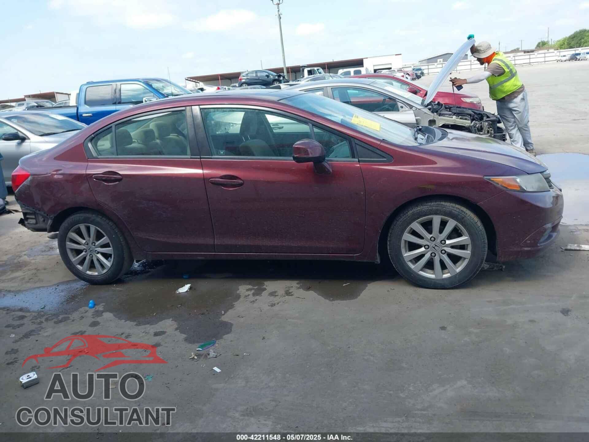 HONDA CIVIC 2012 - JHMFB2F80CS002755