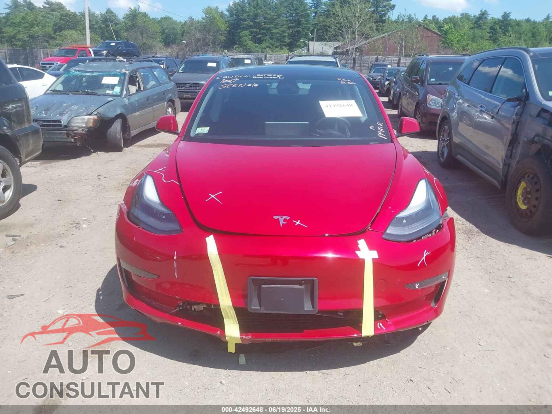 TESLA MODEL 3 2021 - 5YJ3E1EA5MF043407