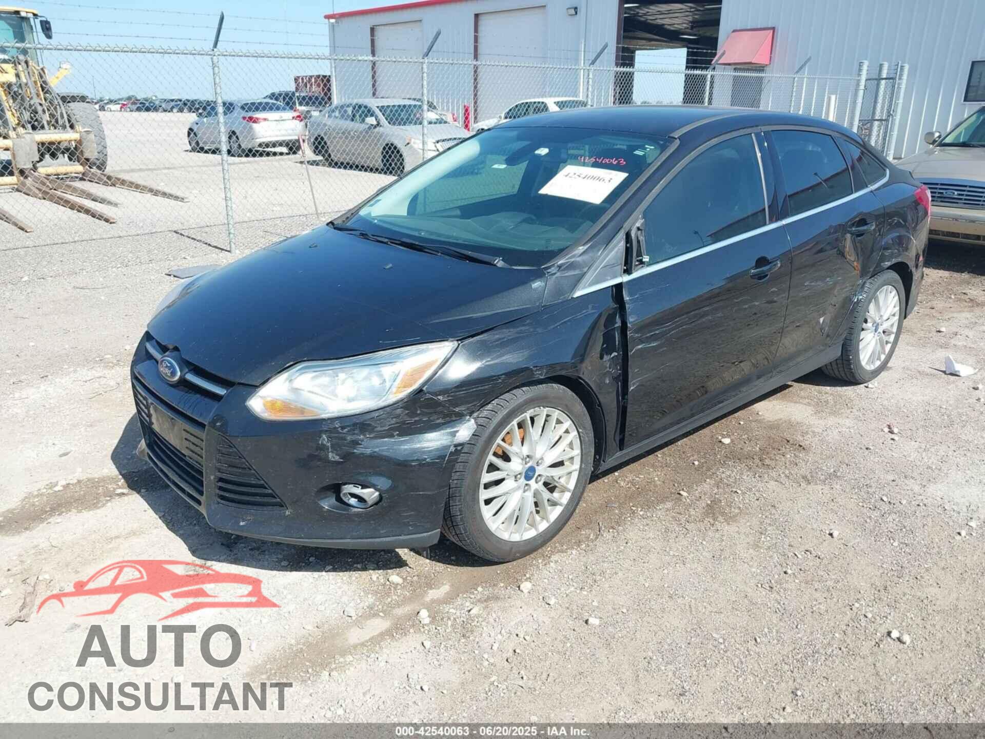 FORD FOCUS 2012 - 1FAHP3H28CL467746